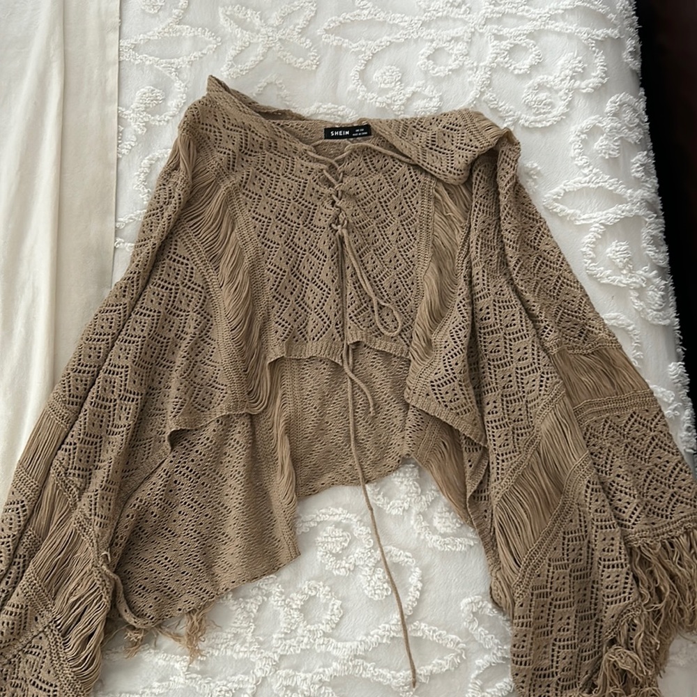 Cropped poncho
